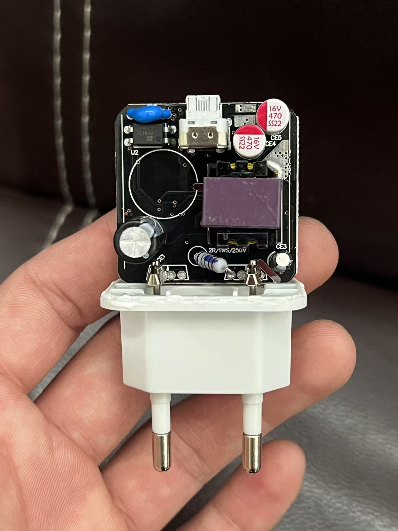 Stock lot adopter with cable 25w