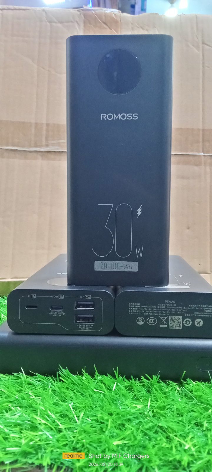 Romoss PEA20 Power Bank Top View Type-C and USB Ports - M F Chargers