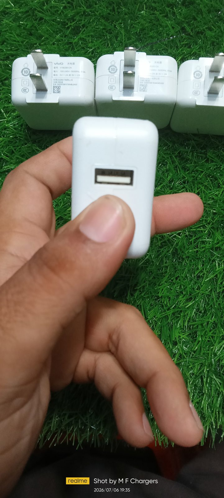 Vivo original fast charger single USB-A output port top view by M F Chargers