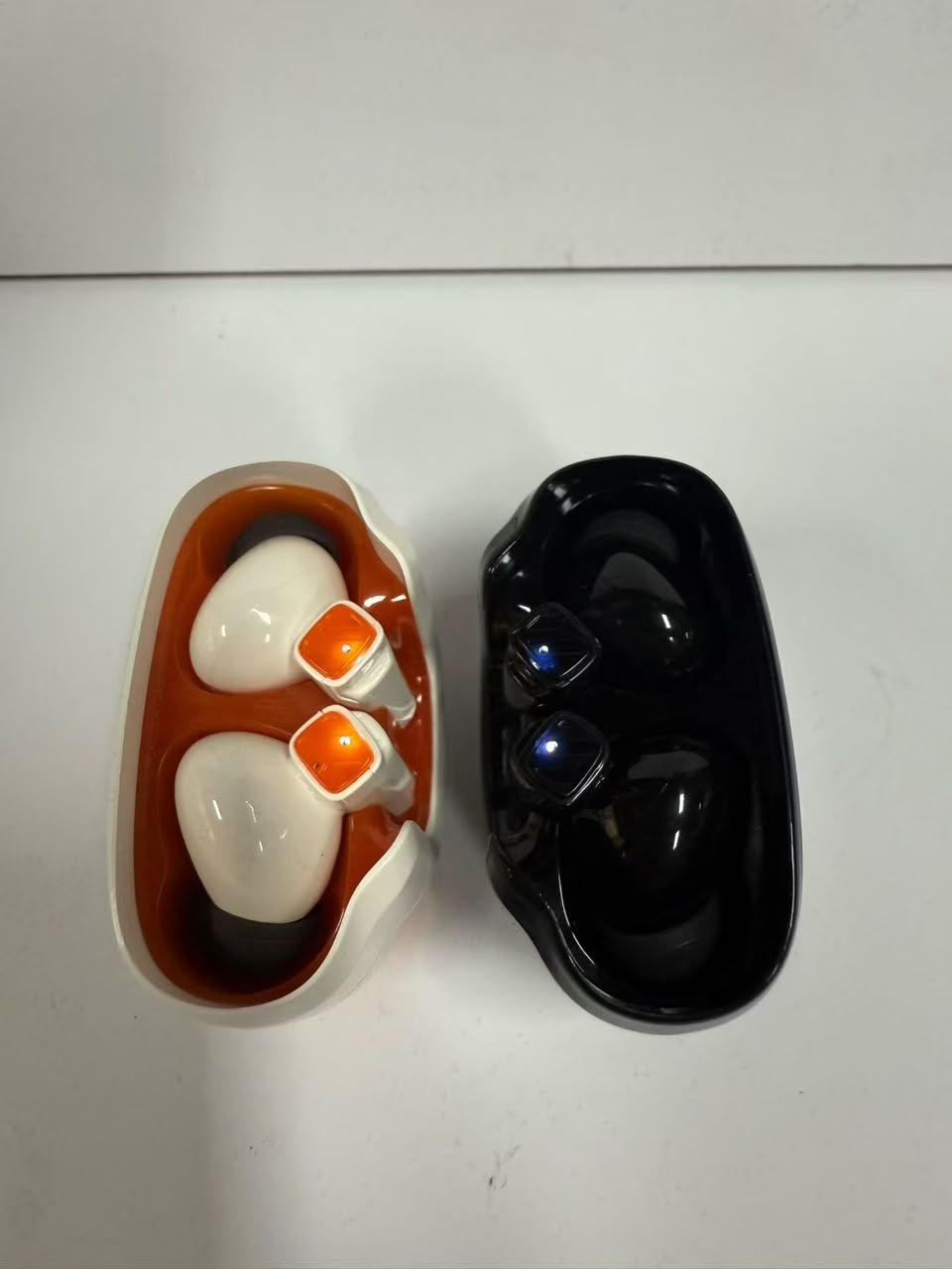 Lenovo Thinkplus LP27 futuristic TWS earbuds top angle view M F Chargers