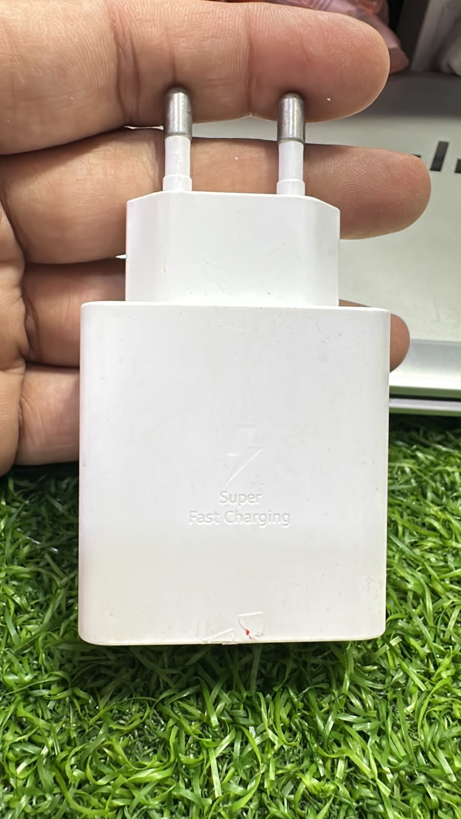 Samsung 65W original fast charger side view - M F Chargers