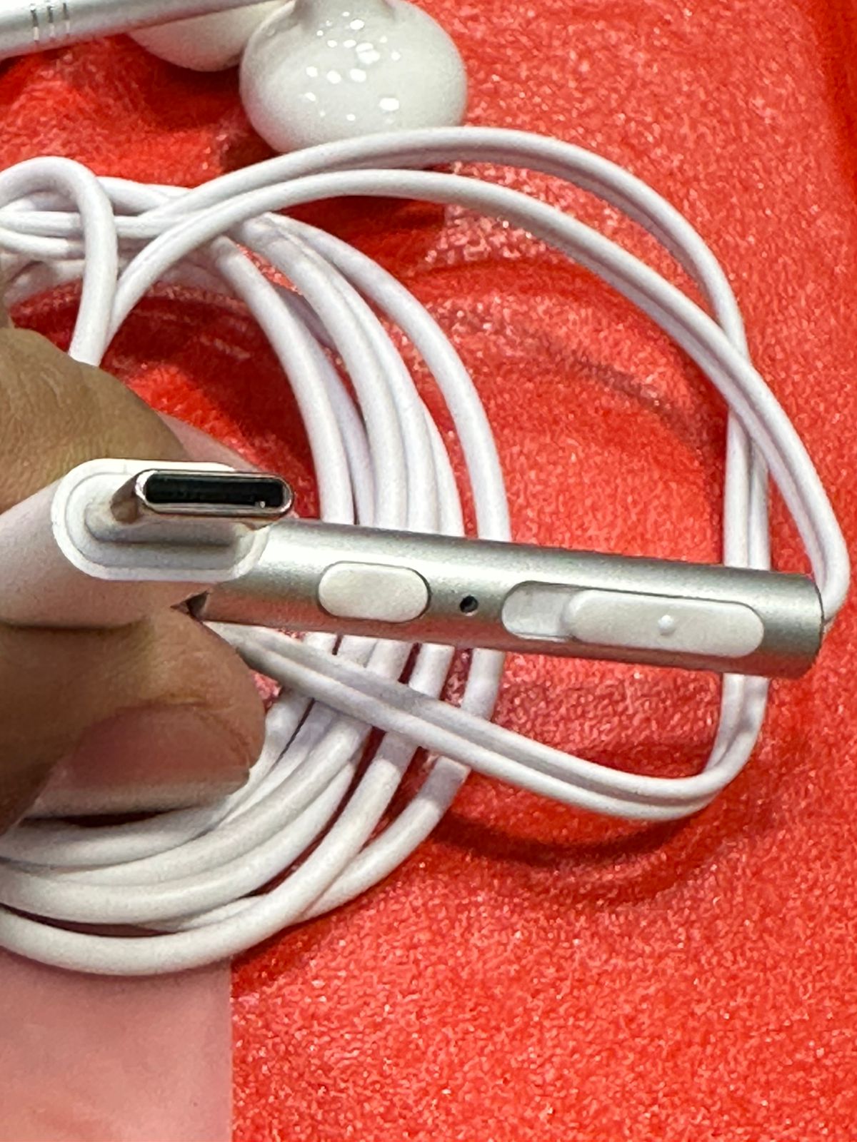 Huawei Type C Metal Handsfree Volume Controller and Remote Buttons Close Up
