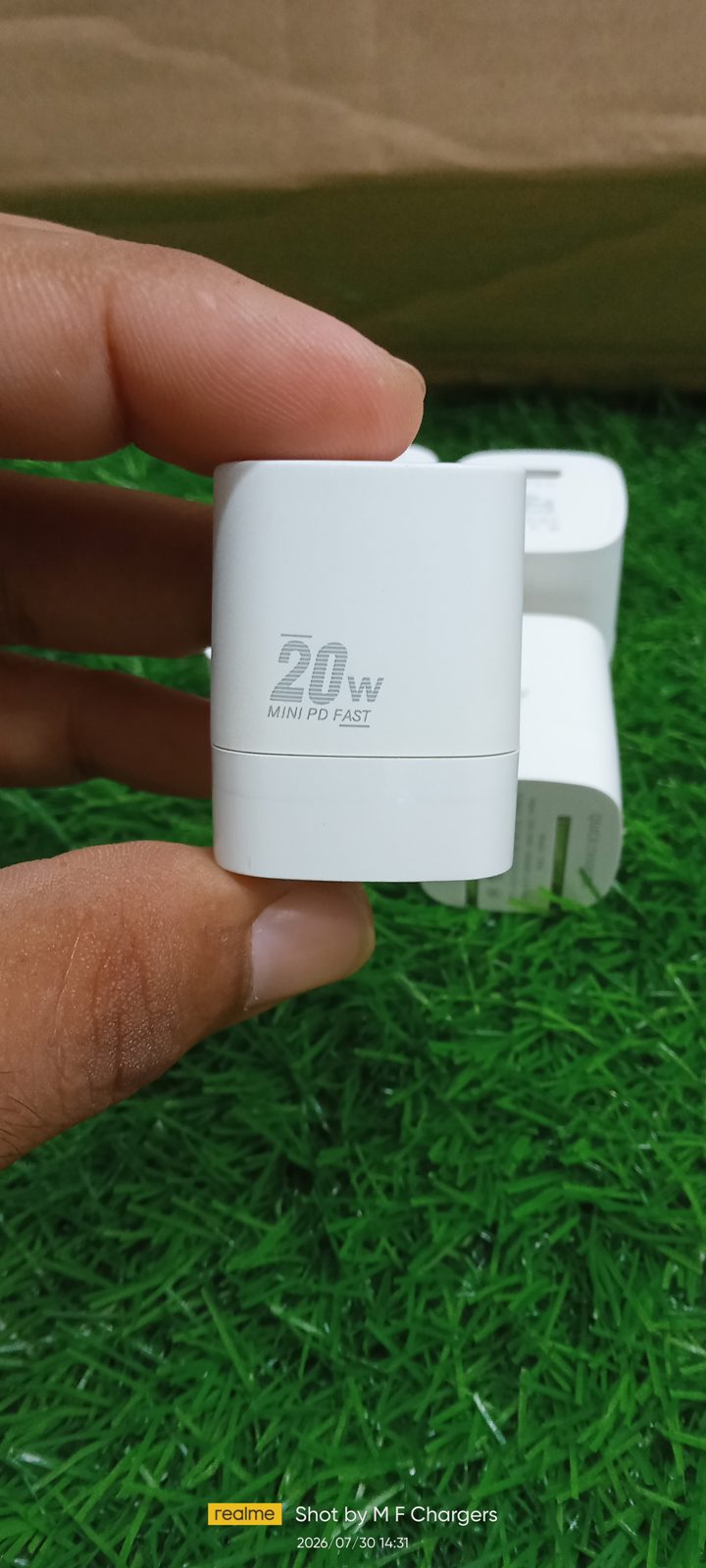 20W Mini PD Fast Charger TP04 side view 20W PD logo M F Chargers