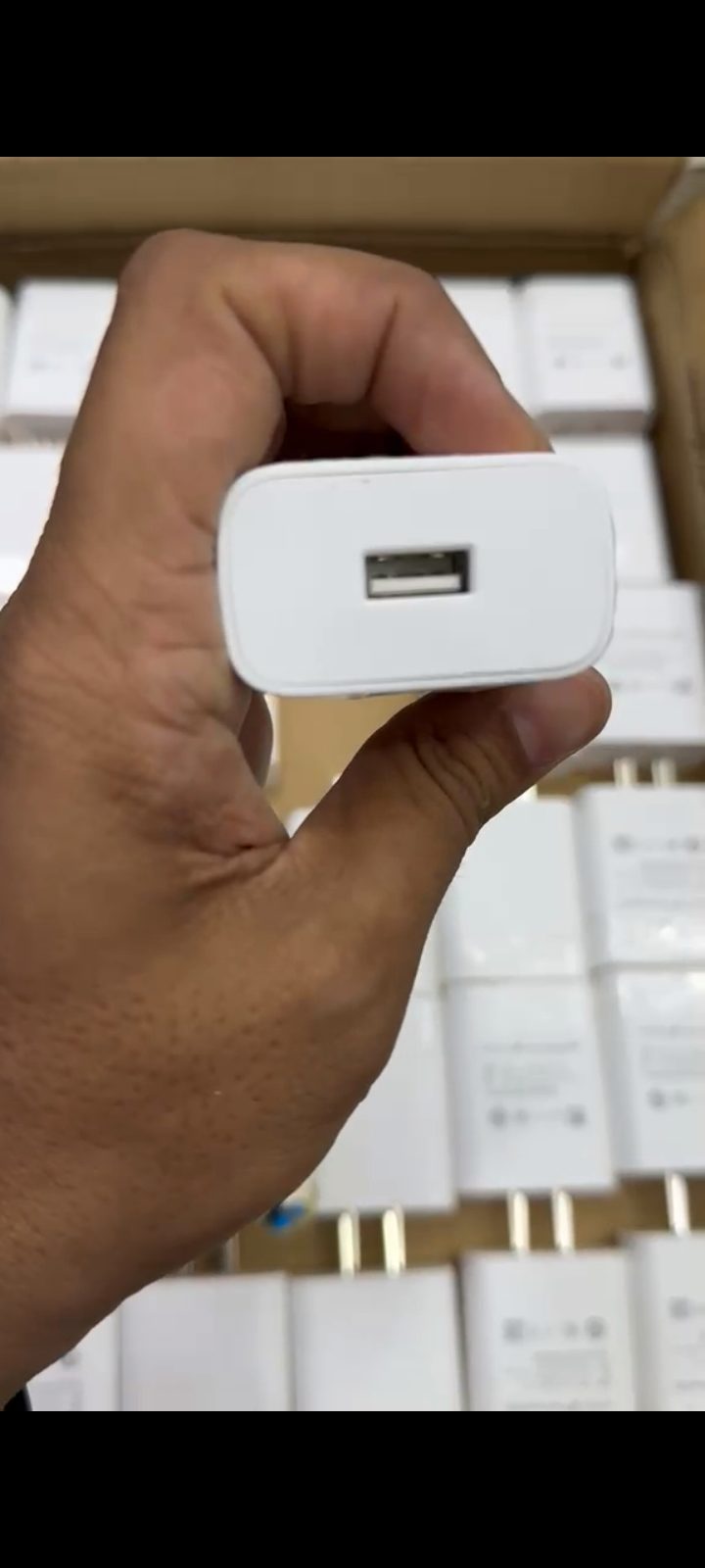 Vivo 44W original charger USB port view M F Chargers