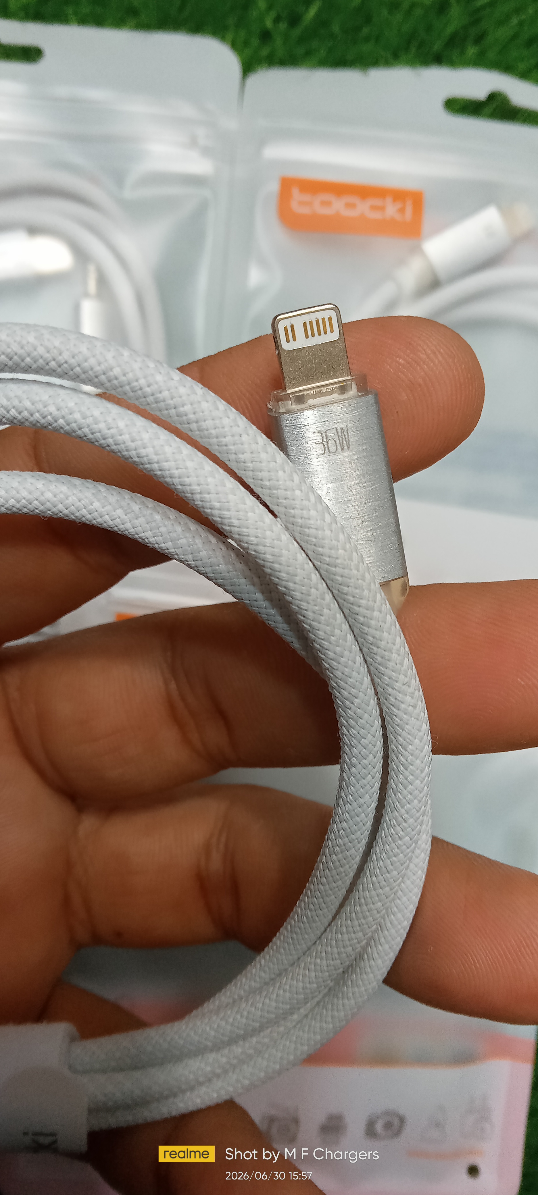 Toocki cable metallic connector close up - M F Chargers