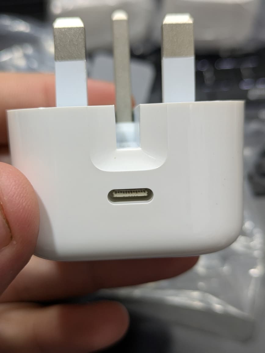 Original Apple 20W Fast Charger Type-C Output Port - M F Chargers