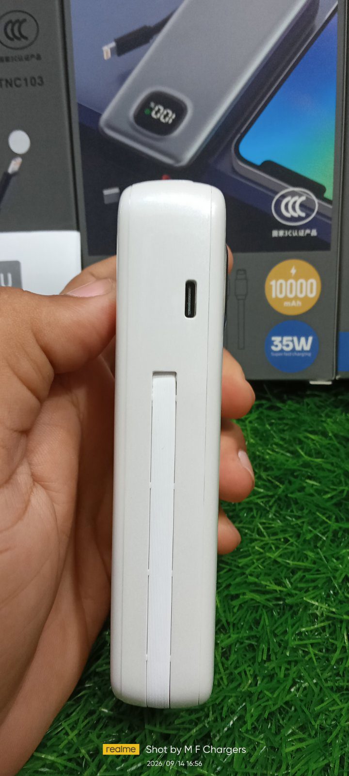 UPKU 35W power bank slim side profile M F Chargers