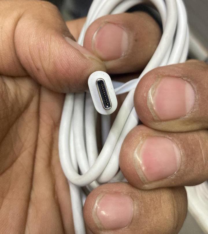 Eero 27 watt type c supply